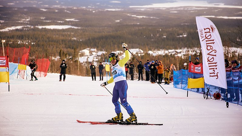 Olle Collberg under världscupen på hemmaplan i Trillevallen. Foto: Sam Decout/@fistlemark.