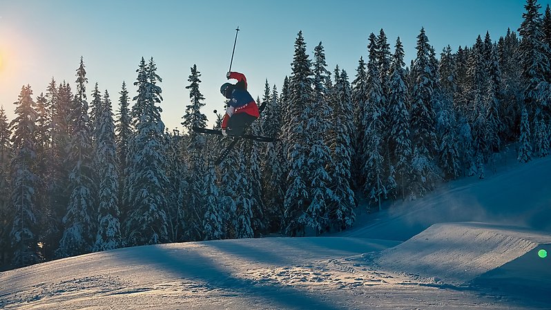 Håg nivå och jämna tävlingar när Swedish Slopestyle Tour (SST) arrangerades i Funäsdalen. Foto: Jenny Högström. 